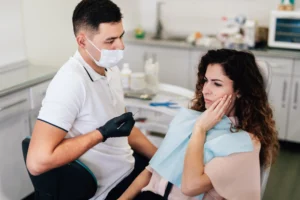 Des douleurs à la mâchoire ? C'est peut-être l'ATM. Parlez-en à votre dentiste.